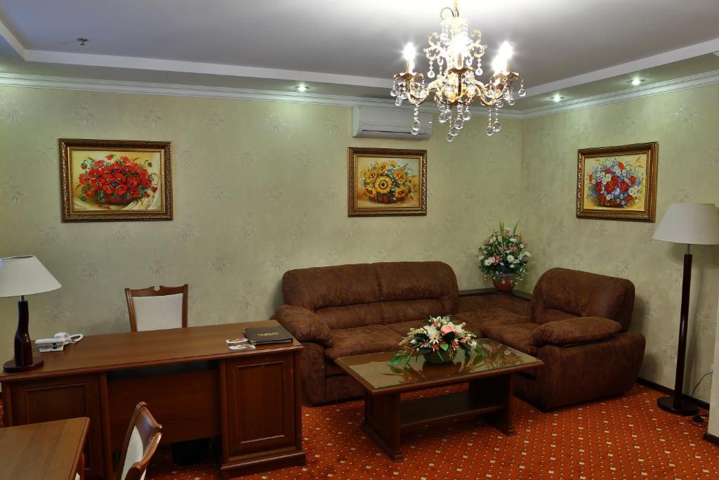 Hotel Ukraine Rivne Rom bilde
